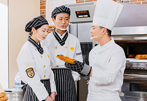 ��ǰѵ��ģ��