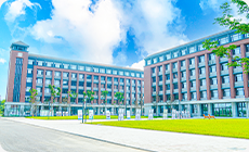 �¶���У԰����