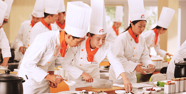 ��ʦ��ҡ��