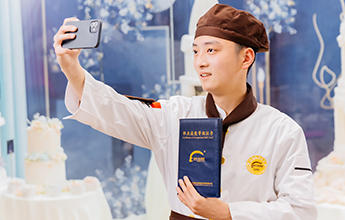 ���ܹ���˫�ջ�