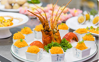 �ɶ��¶������ѧУ