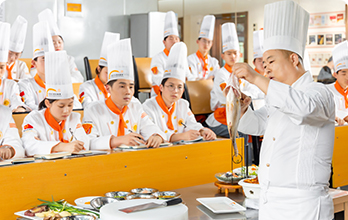 �ɶ��¶������ѧУ�������ܳ�רҵ