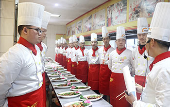 ��⿹������а�