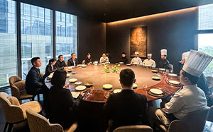 �����ں�